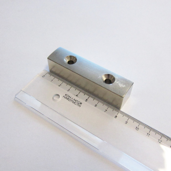 Neodymium magnet prism 80x20x20xR98,5 N 80 °C, VMM10-N50