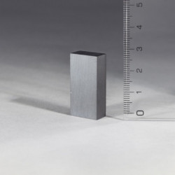 Ferrite magnet prism 30x15x8