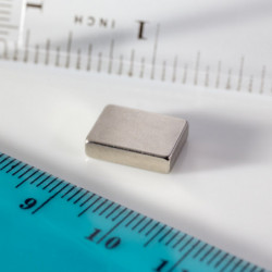 Neodymium magnet prism 12x9x3 P 180 °C, VMM5UH-N35UH
