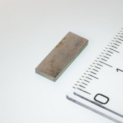 Neodymium magnet prism 15x5,5x1,5 P 80 °C, VMM8-N45