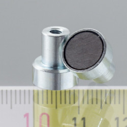 Magnetic lens / pot magnet with stems dia. 10 x height 4,5 mm with outer screw M3, screw height 7 mm