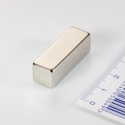 Neodymium magnet prism 30x10x10 N 80 °C, VMM4-N35