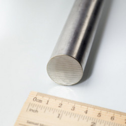 Stainless steel 1.4301 – poles with the diameter of 30 mm, length 1 m.