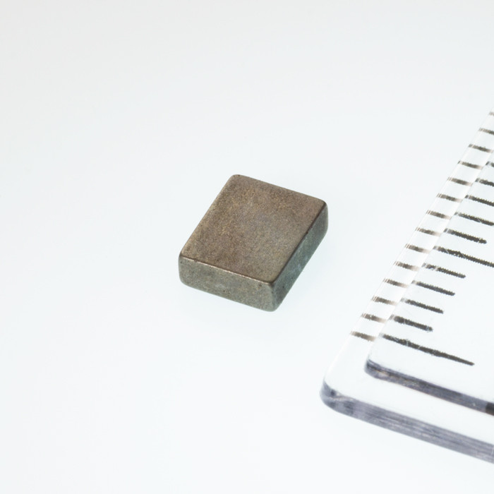 Neodymium magnet prism 5x4x1,6 P 180 °C, VMM5UH-N35UH