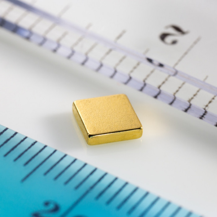 Neodymium magnet prism 5x5x1,2 Au 80 °C, VMM10-N50